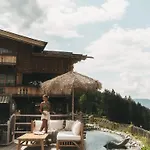 Jufenalm Boho & Wellnesshotel 4*