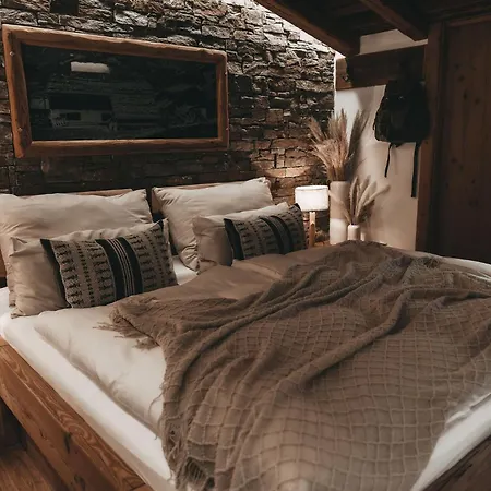 Jufenalm Boho & Wellnesshotel מלון