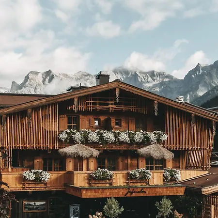 Jufenalm Boho Hotel&restaurant Hotel *