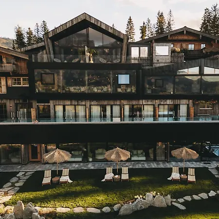 Hotel Jufenalm Boho & Wellnesshotel 4*