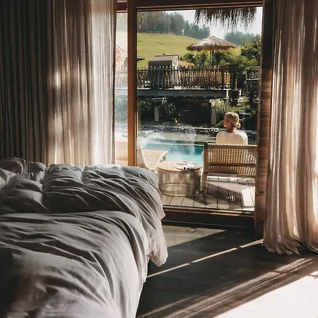 Jufenalm Boho & Wellnesshotel 4*