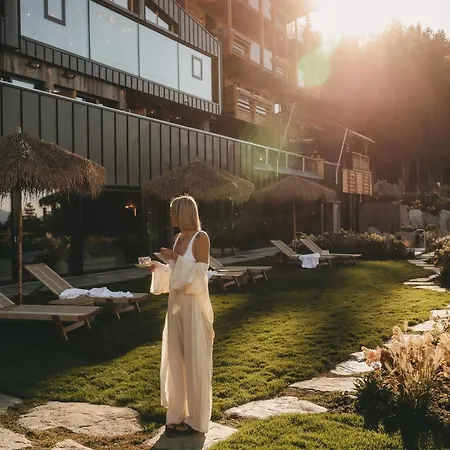 Jufenalm Boho & Wellnesshotel Maria Alm am Steinernen Meer